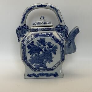 Vintage Porcelain Blue & White Teapot Sake Pot, Asian Oriental Octagon Shape‎